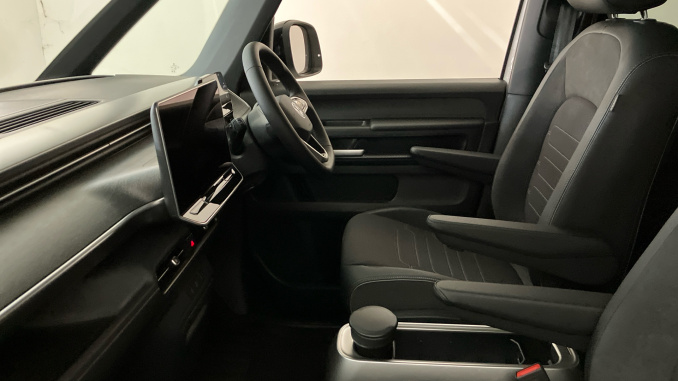 Volkswagen ID. Buzz 210kW Style Pro 79kWh 5dr Auto [Design+] Electric Estate - Image 22
